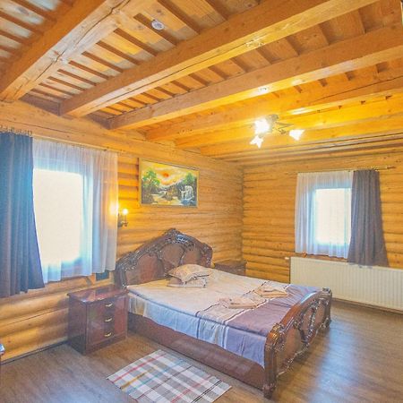 Guest House Podobovets 2000 Экстерьер фото