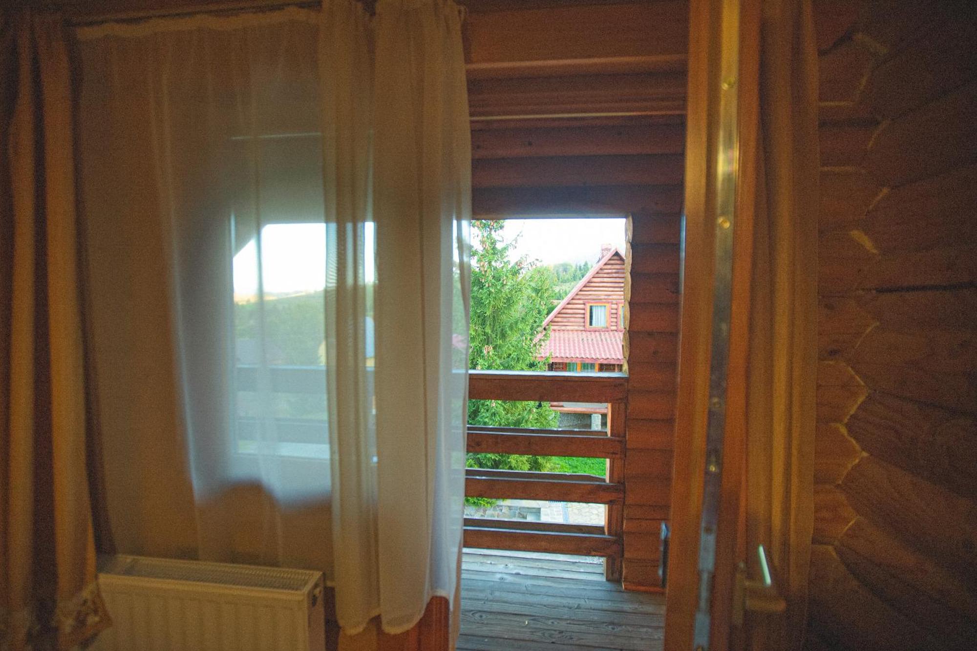 Guest House Podobovets 2000 Экстерьер фото