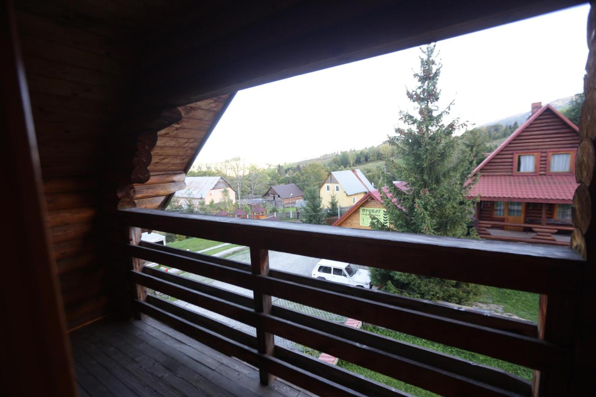 Guest House Podobovets 2000 Экстерьер фото