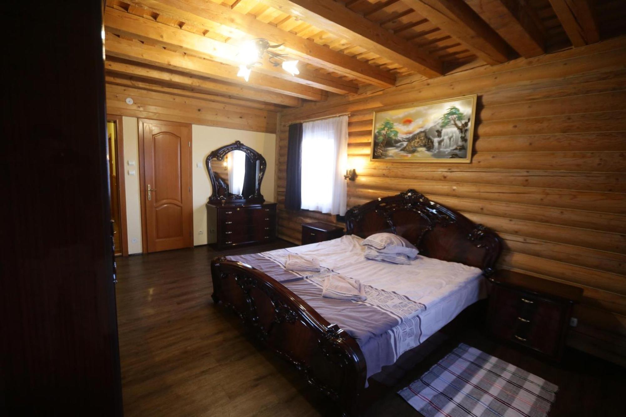 Guest House Podobovets 2000 Экстерьер фото