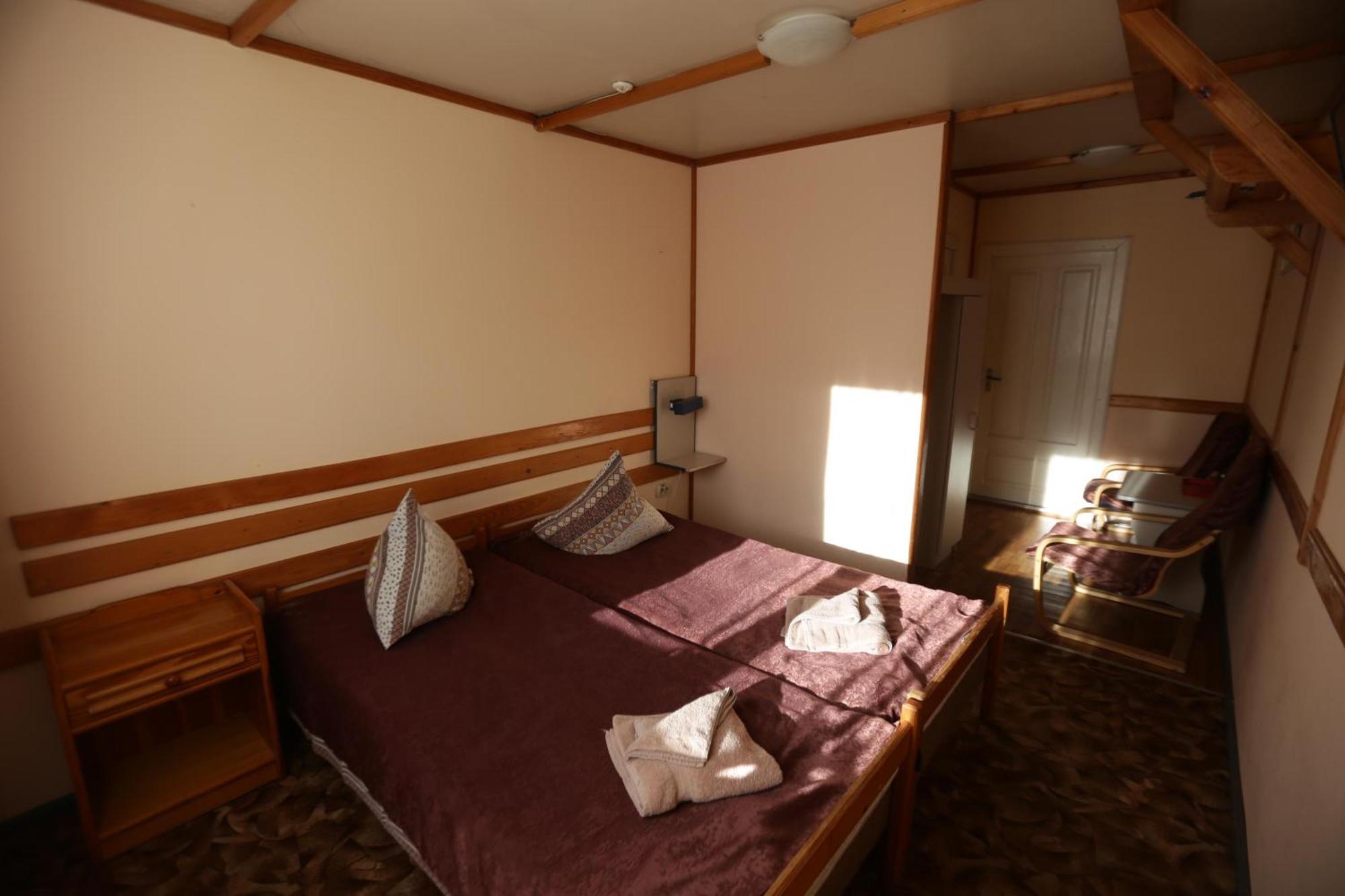 Guest House Podobovets 2000 Экстерьер фото