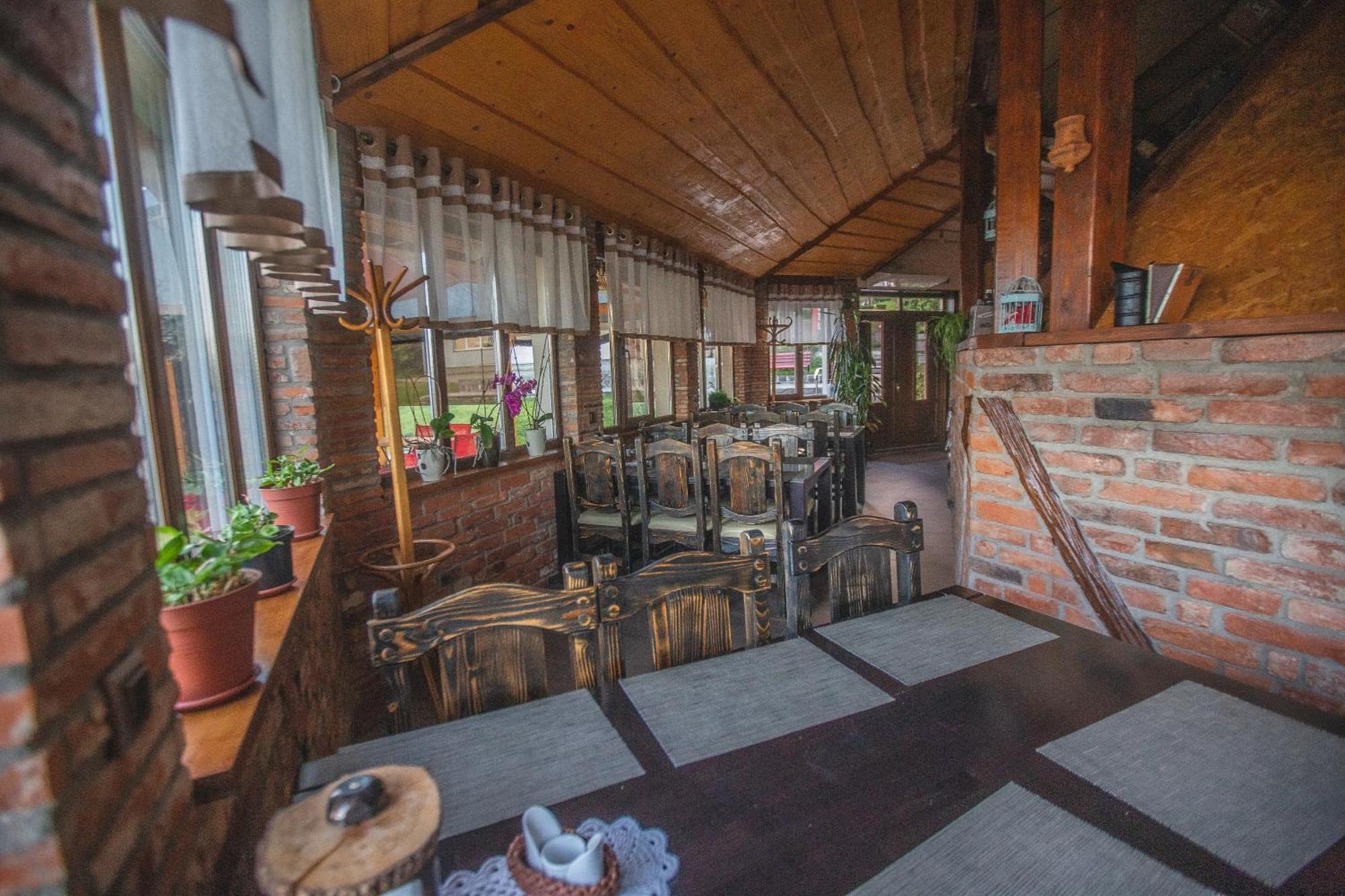 Guest House Podobovets 2000 Экстерьер фото